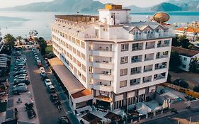 Mert Seaside Hotel (Adults Only)